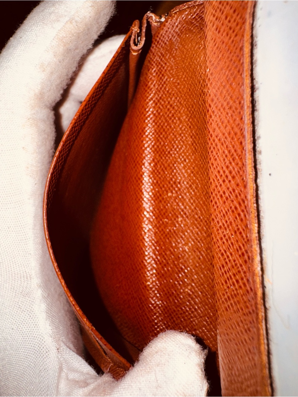 Louis Vuitton, multiple card holder, reinvented hand painted vintage wallet - Picture 10 of 14